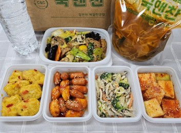 오늘의반찬 5종세트(닭계장,난자완스,소떡소떡,들깨느타리버섯볶음,석박지)