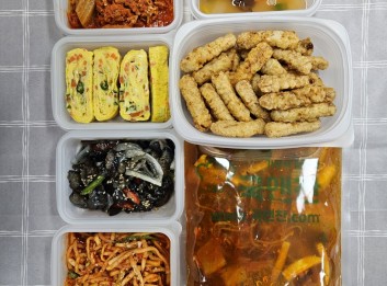 오늘의반찬 5종세트(파육개장,탕수육,야채계란말이,가지느타리버섯볶음,무생채)