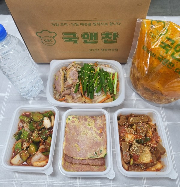 오늘의반찬 5종세트(해물순두부,훈제오리숙주볶음,햄전,도토리묵김치무침,오이소박이)