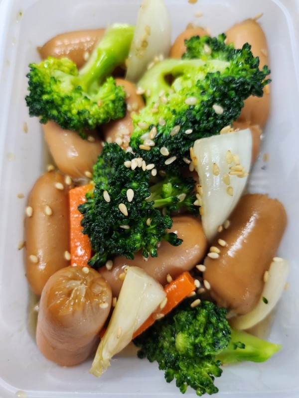 브로콜리소시지볶음