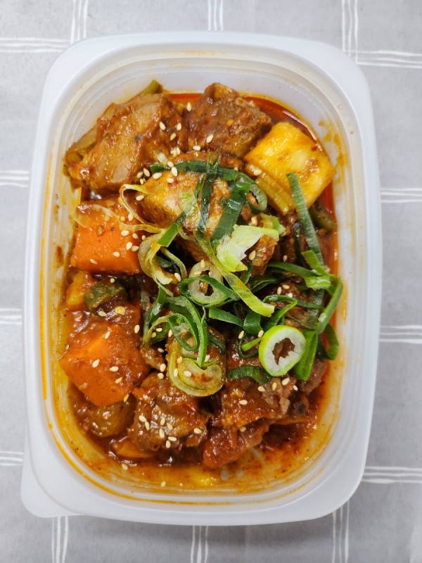 매콤돼지갈비찜