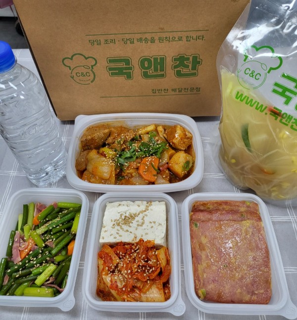 오늘의반찬 5종세트(황태콩나물국,돈사태찜,햄전,두부김치볶음,베이컨마늘쫑볶음)