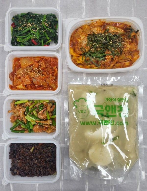 오늘의반찬 5종세트(순두부버섯들깨탕,춘천닭갈비,건새우마늘쫑볶음,햄김치볶음,시금치나물)