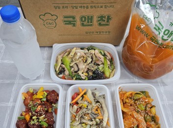 오늘의반찬 5종세트 - 북어김치국, 돼지고기팔보채, 느타리버섯볶음,미트볼비엔나 찹조림,노각생채